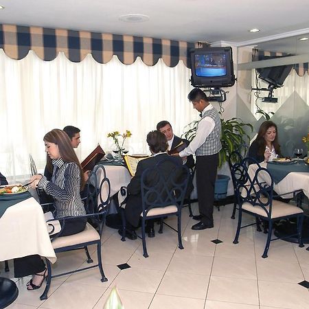 Apart Hotel Kennedy Guayaquil Buitenkant foto