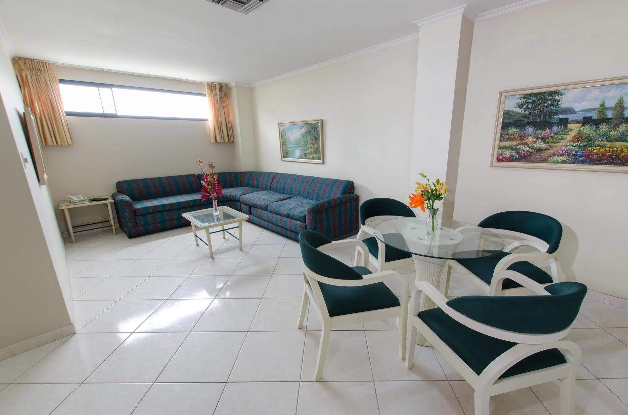 Apart Hotel Kennedy Guayaquil Buitenkant foto