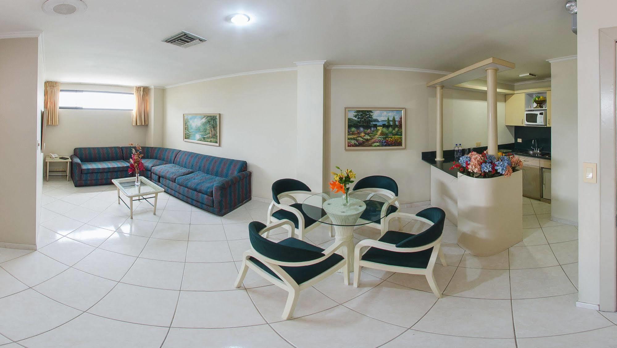 Apart Hotel Kennedy Guayaquil Buitenkant foto